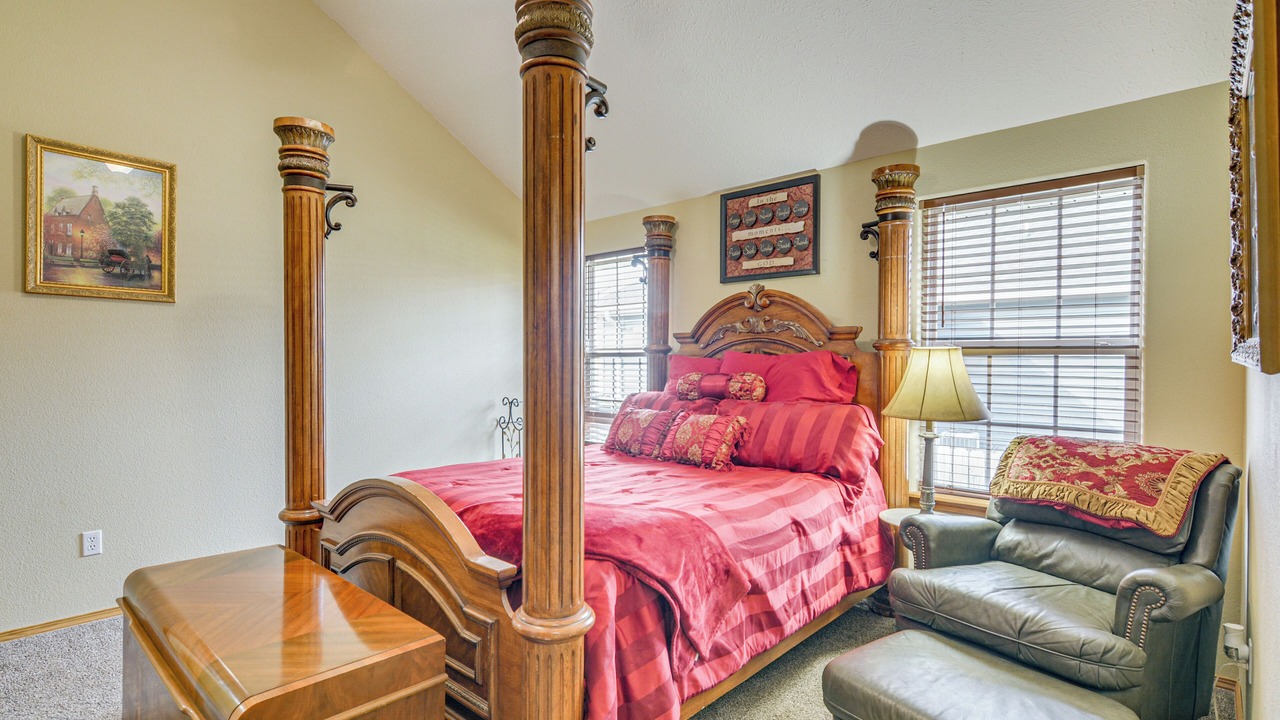 Photo of Bedroom in Brookline Station