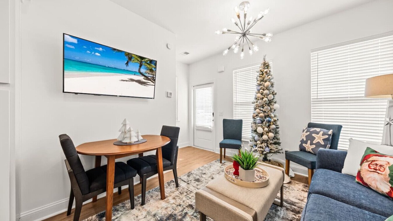 Photo of Livingroom in Goose Creek