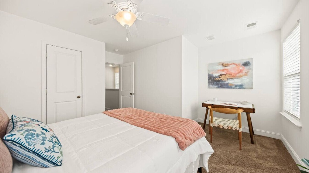 Photo of Bedroom in Goose Creek