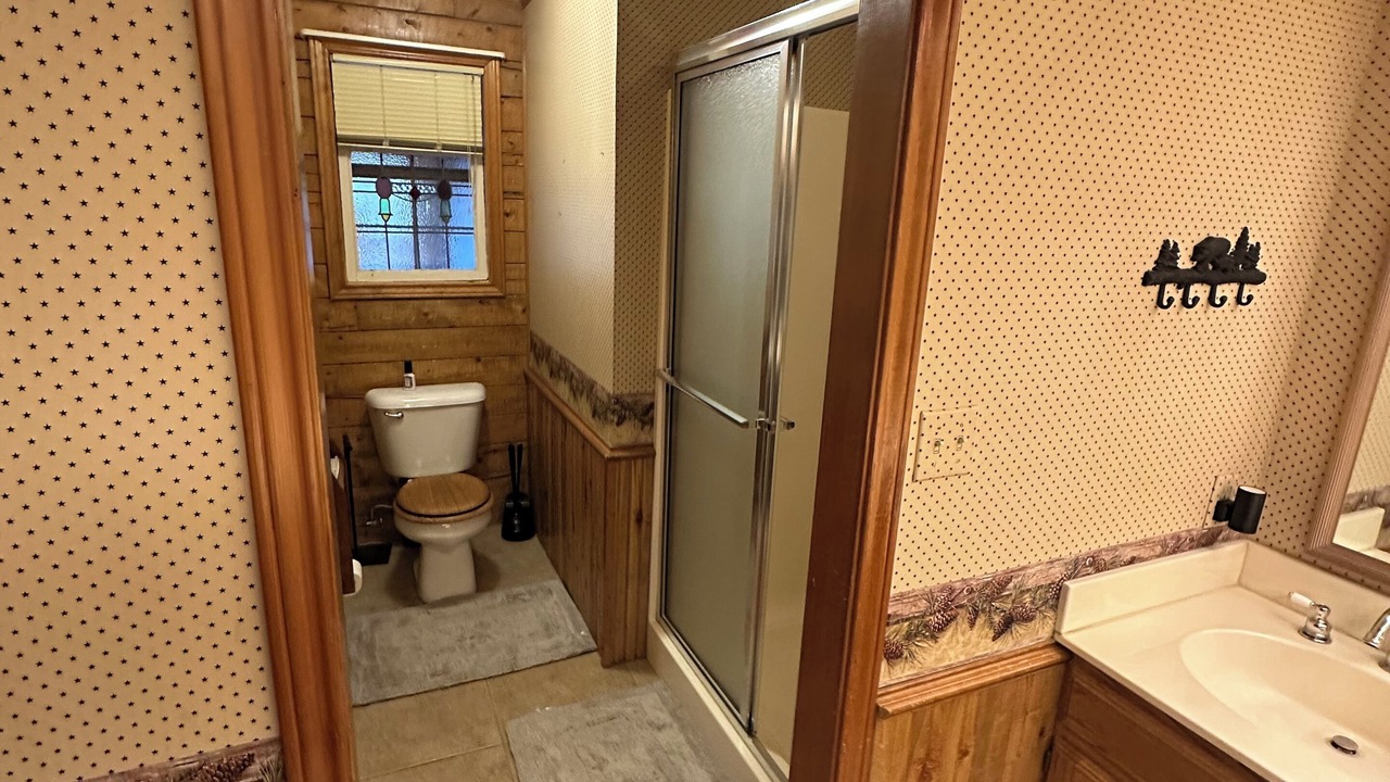 Photo of Bathroom in Hawkins