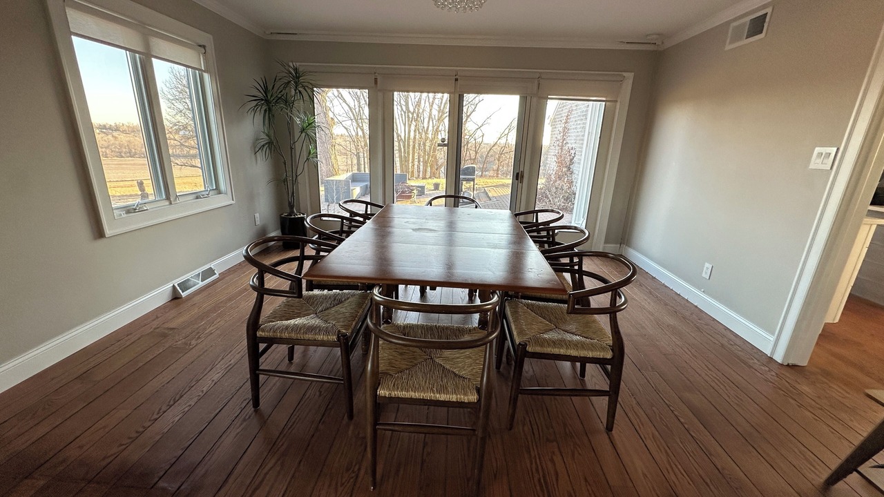 Photo of Livingroom in Newton