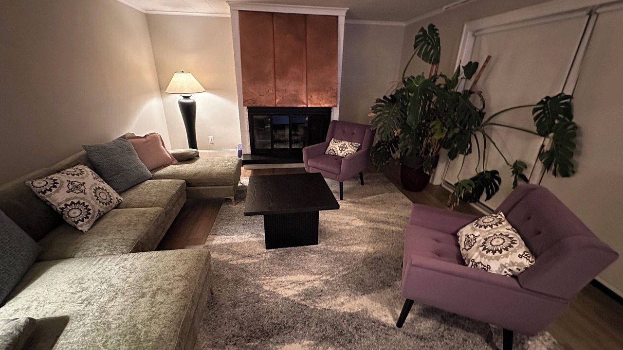 Photo of Livingroom in Newton