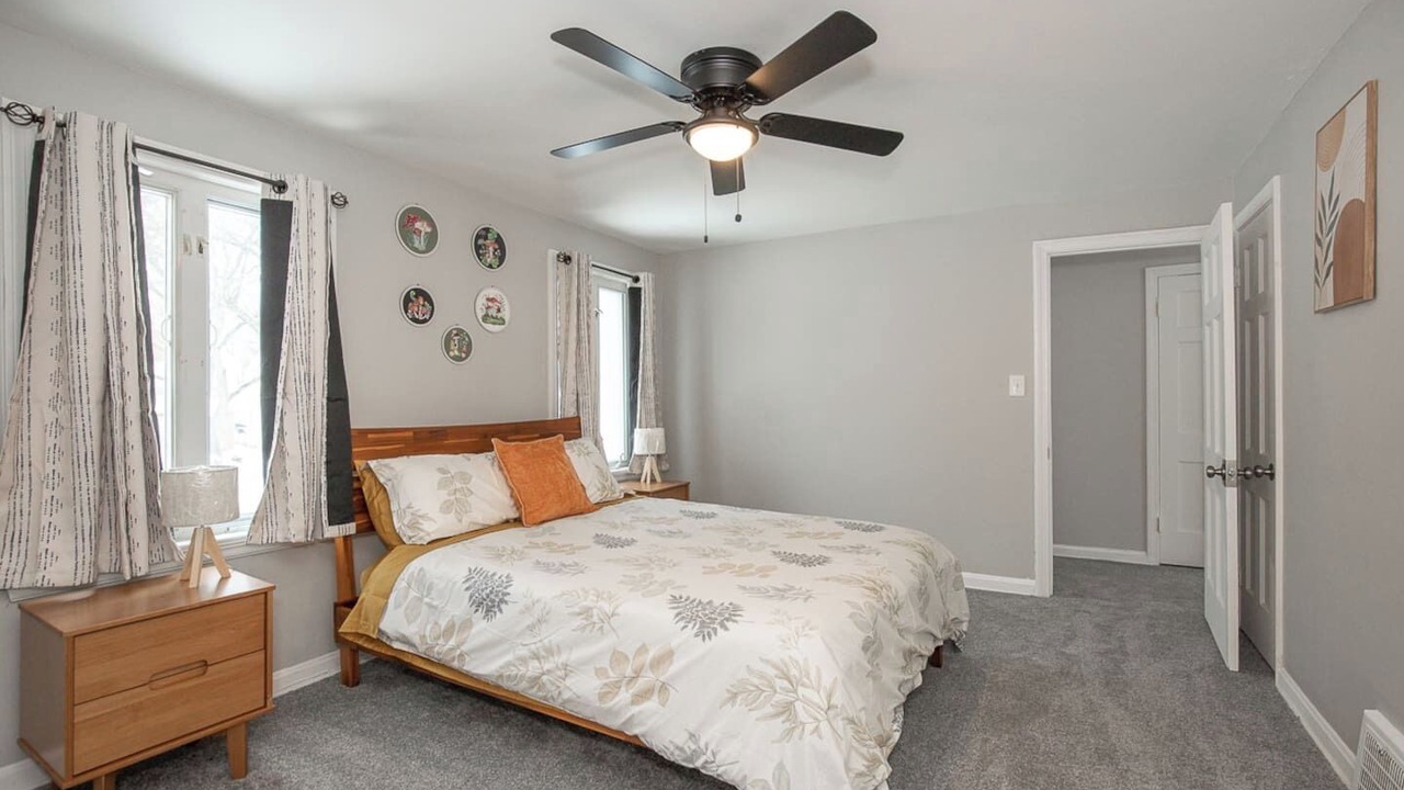 Photo of Bedroom in Cleveland