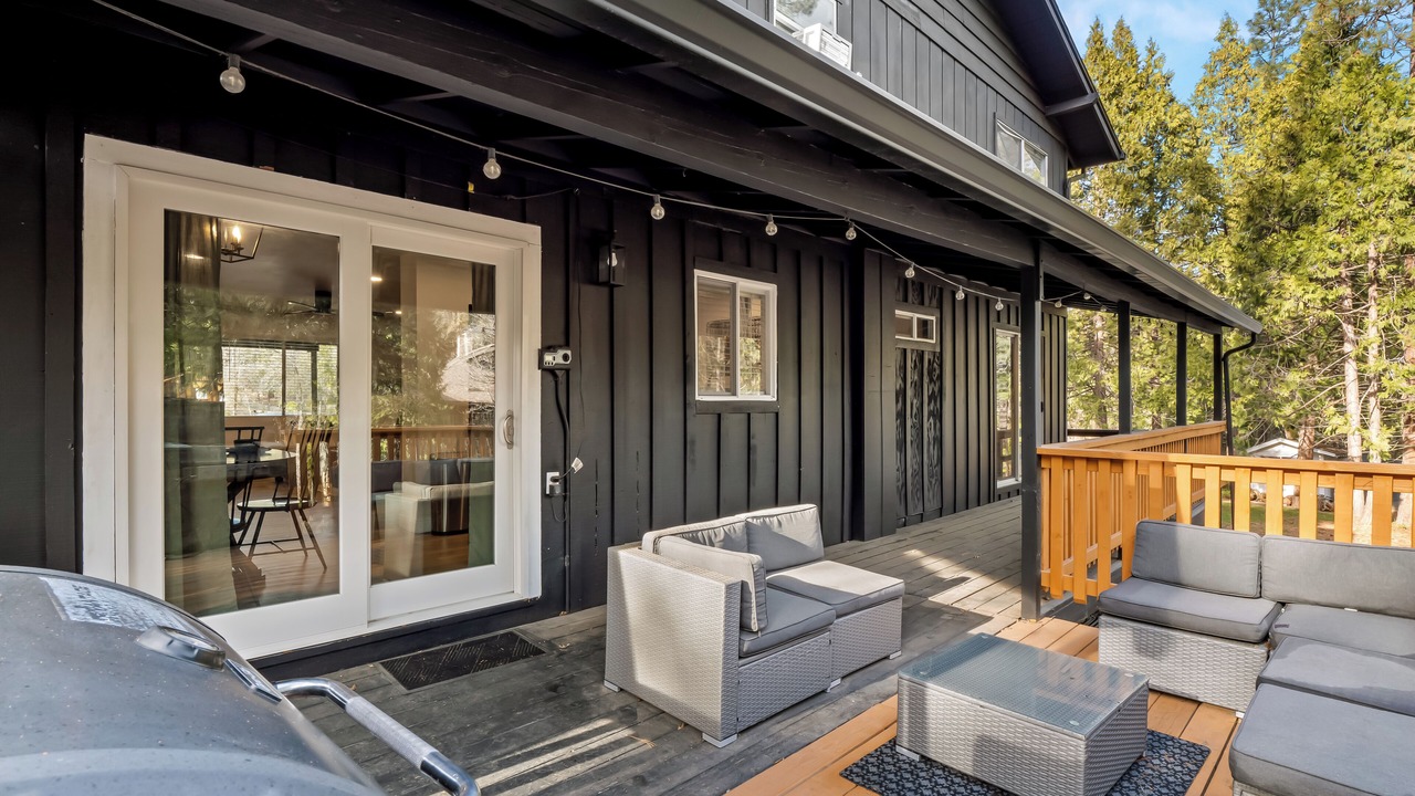 Photo of Patio Balcony in Oakhurst
