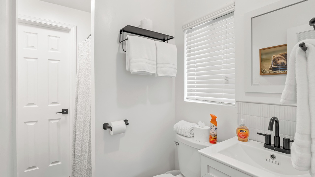 Photo of Bathroom in Oakhurst