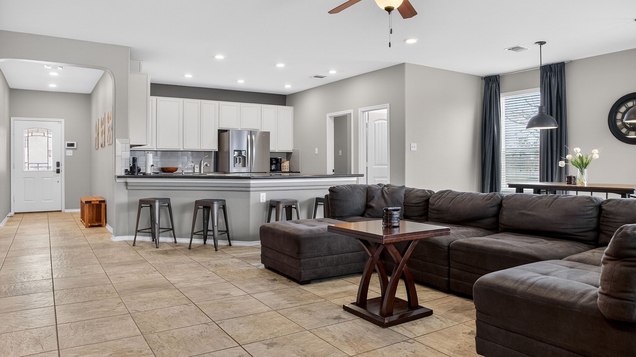 Photo of Livingroom in Hutto