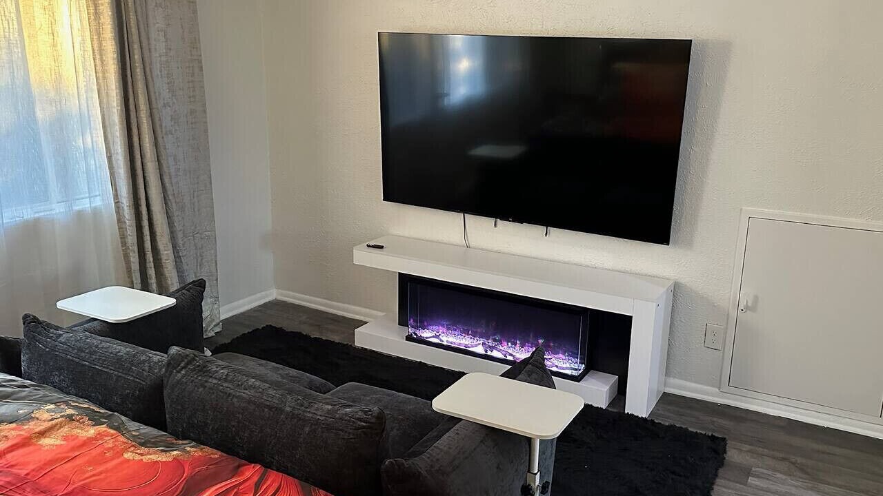 Photo of Livingroom in Hancock