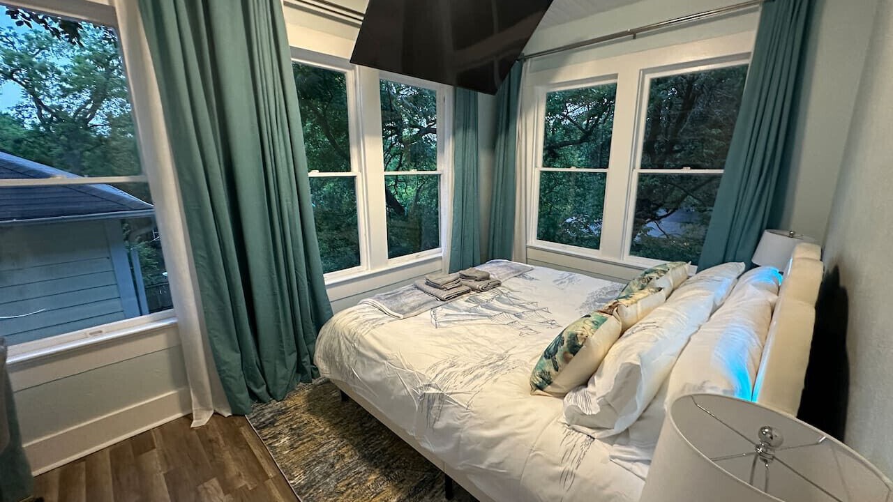 Photo of Bedroom in Hancock