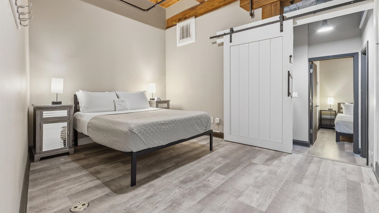 Photo of Bedroom in Wholesale District