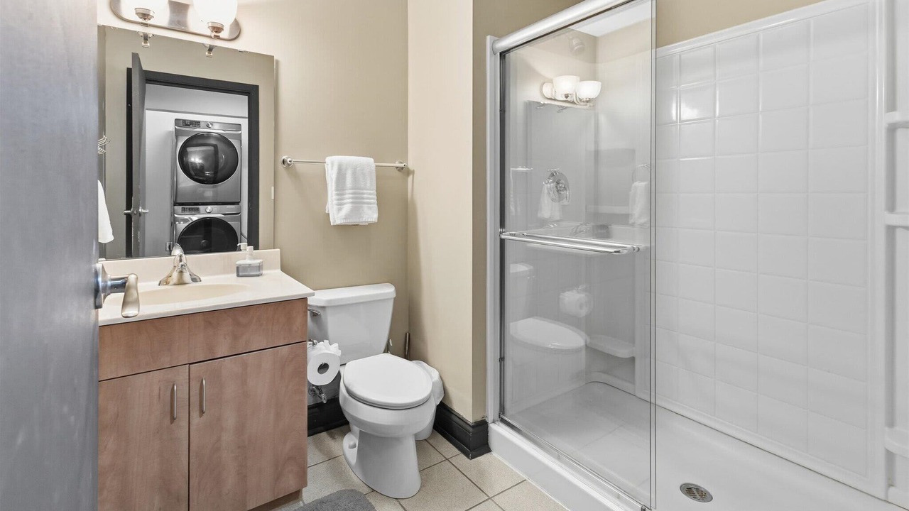Photo of Bathroom in Wholesale District