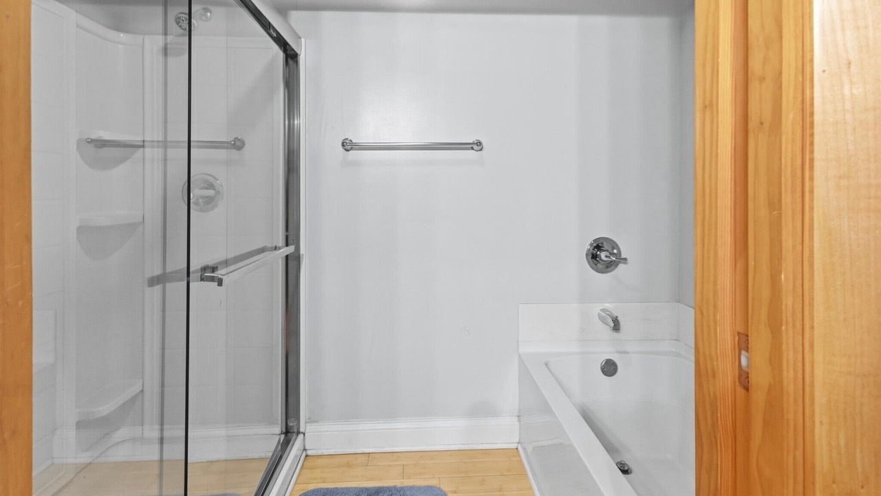 Photo of Bathroom in Wholesale District