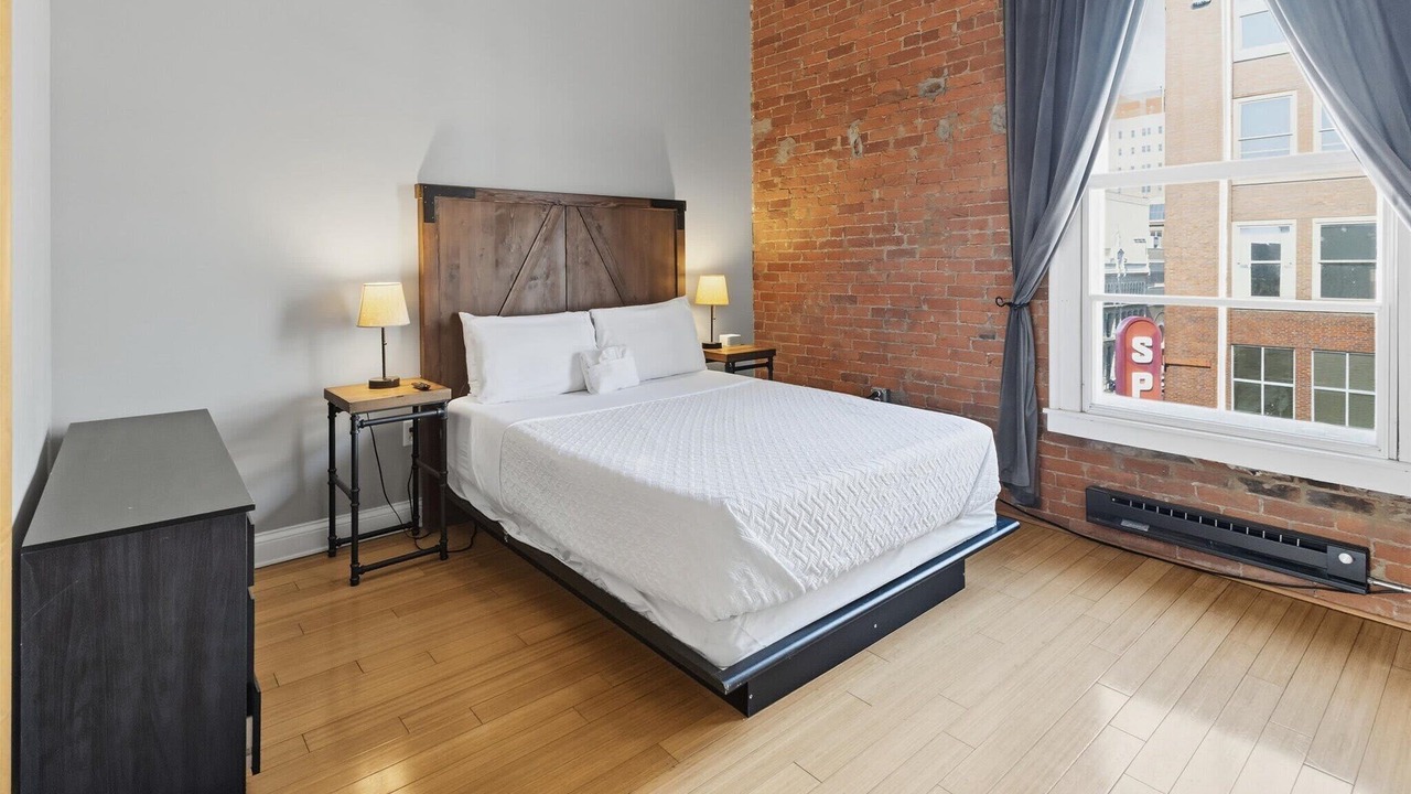 Photo of Bedroom in Wholesale District