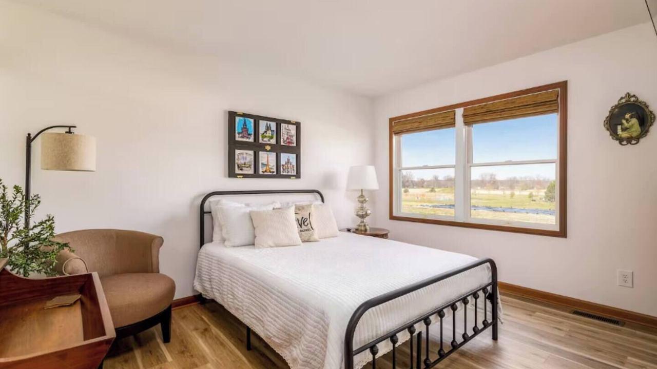 Photo of Bedroom in Homerville