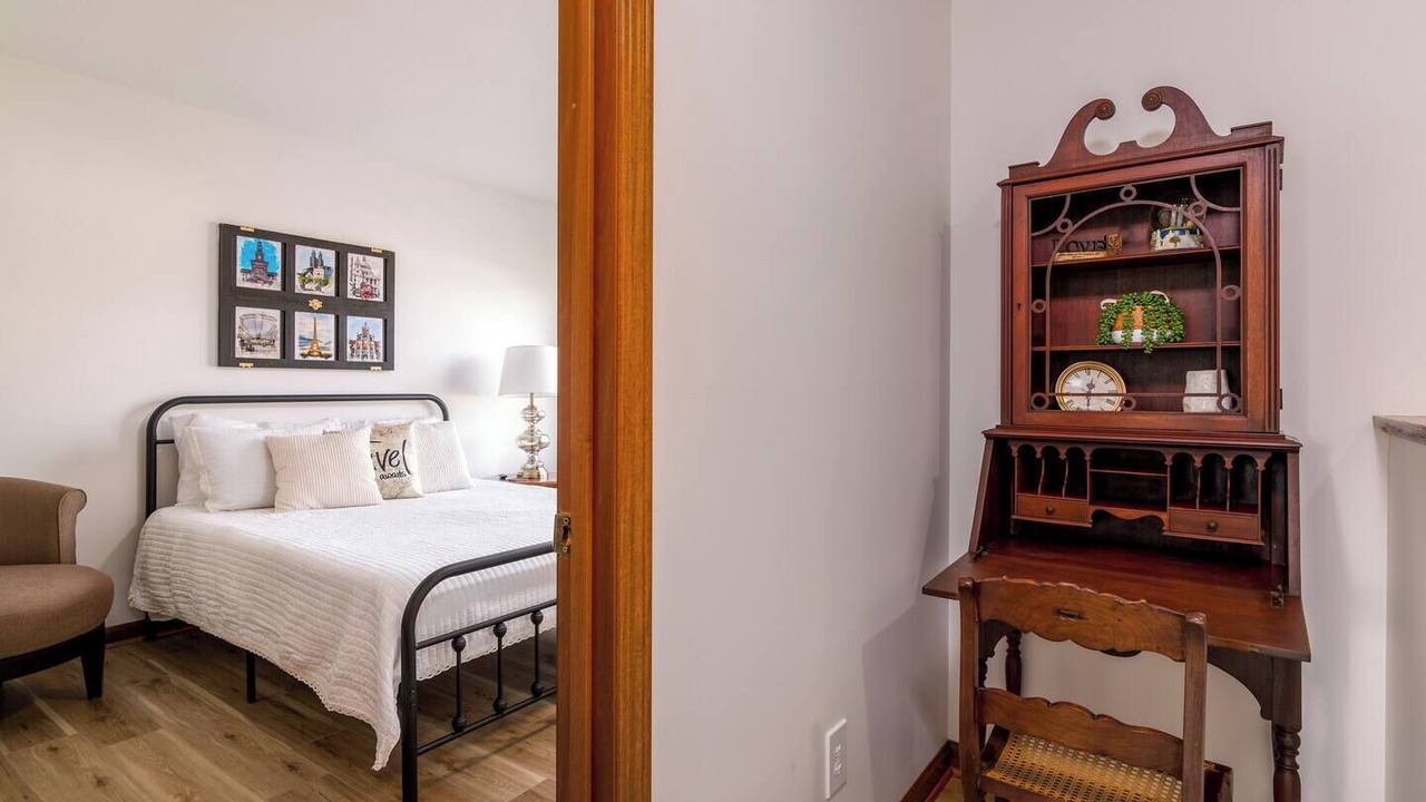 Photo of Bedroom in Homerville