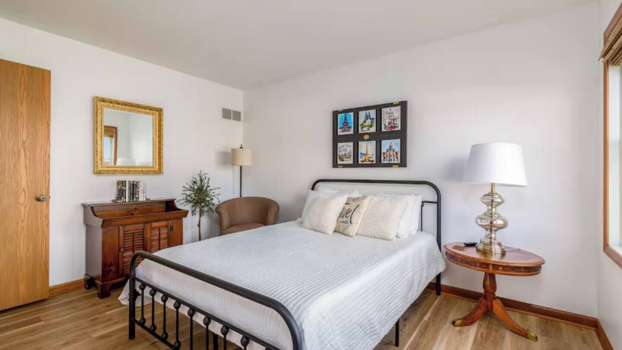 Photo of Bedroom in Homerville