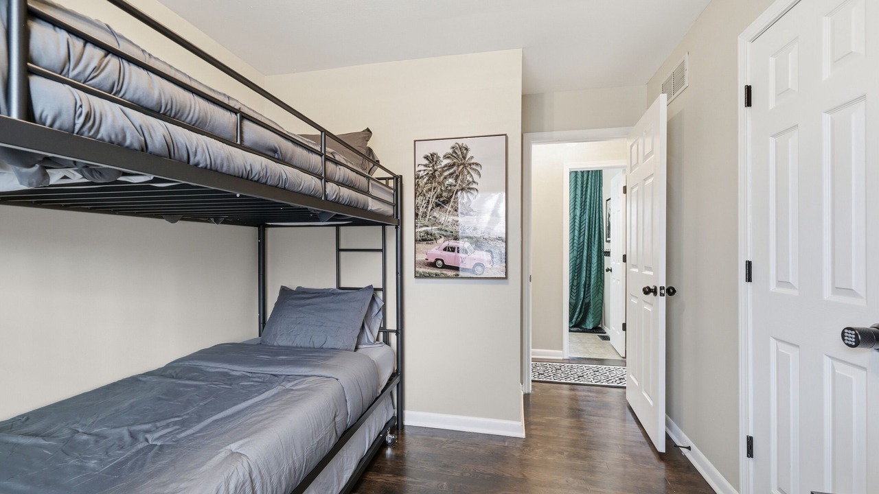 Photo of Bedroom in Lee's Summit