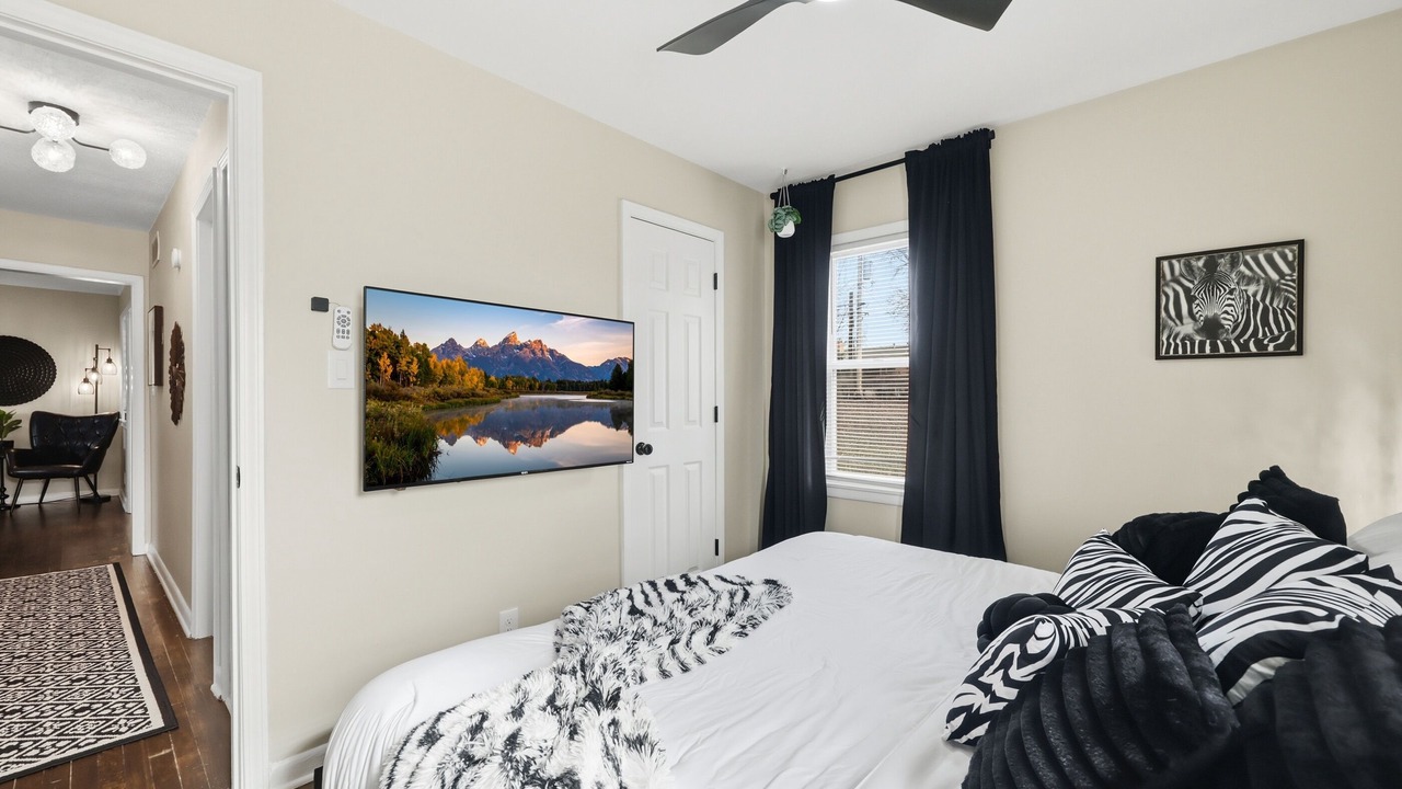 Photo of Bedroom in Lee's Summit