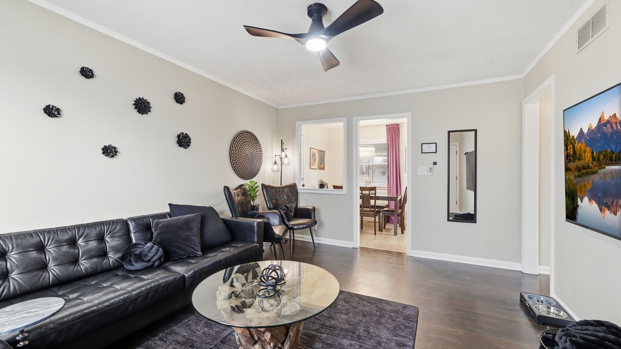 Photo of Livingroom in Lee's Summit