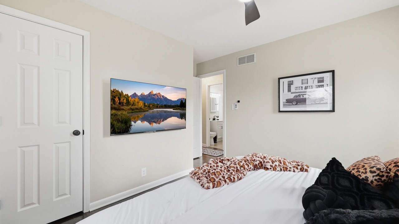 Photo of Bedroom in Lee's Summit