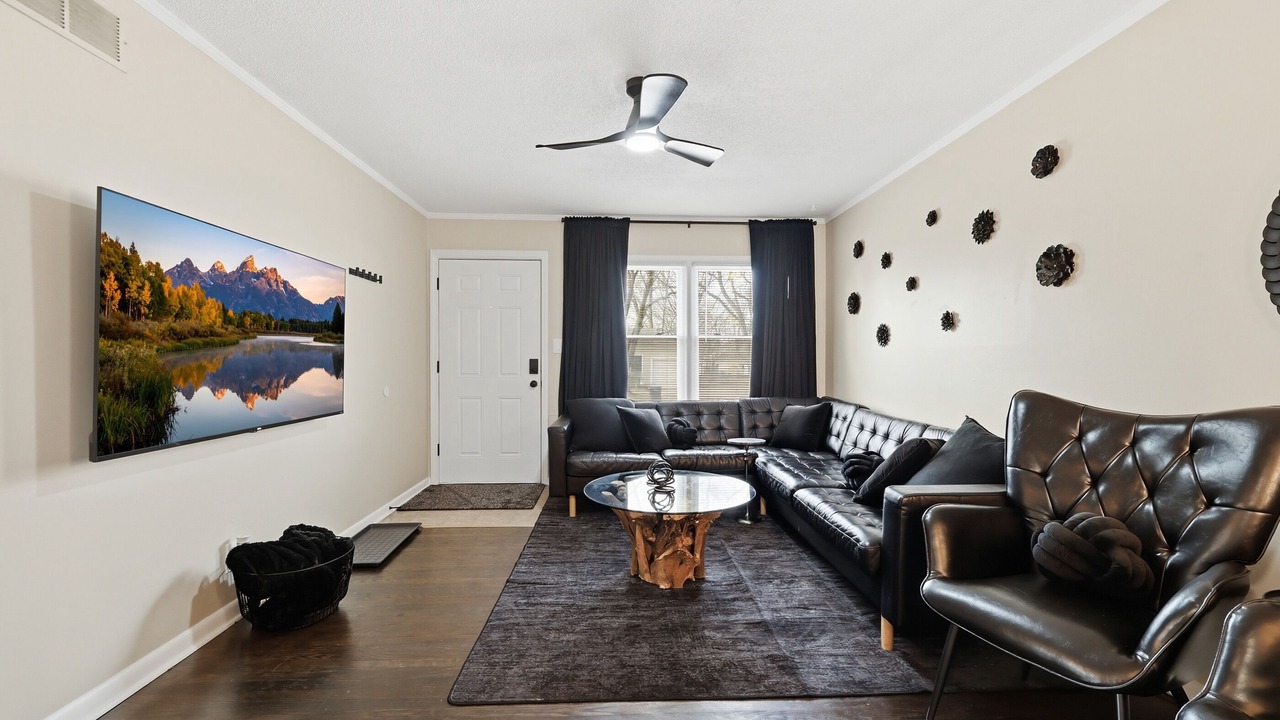 Photo of Livingroom in Lee's Summit
