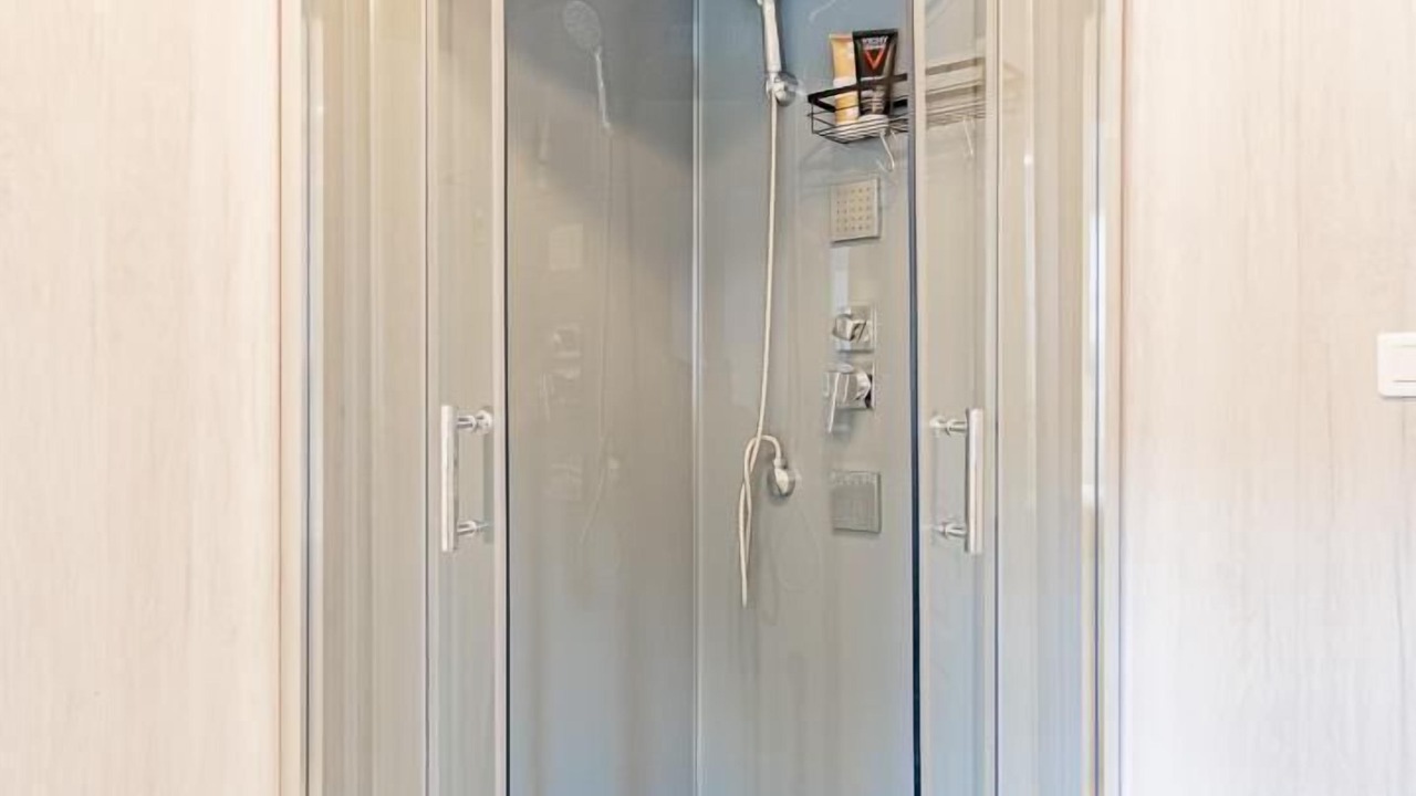 Photo of Bathroom in Couches