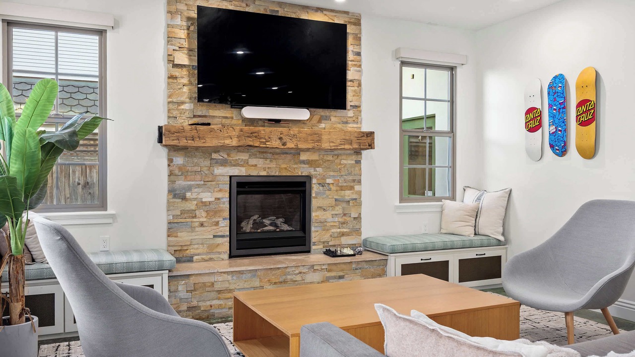 Photo of Livingroom in Westside Santa Cruz
