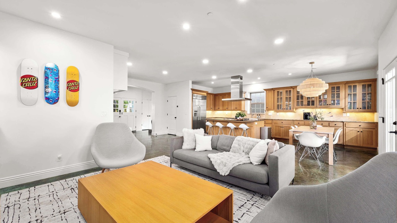 Photo of Livingroom in Westside Santa Cruz