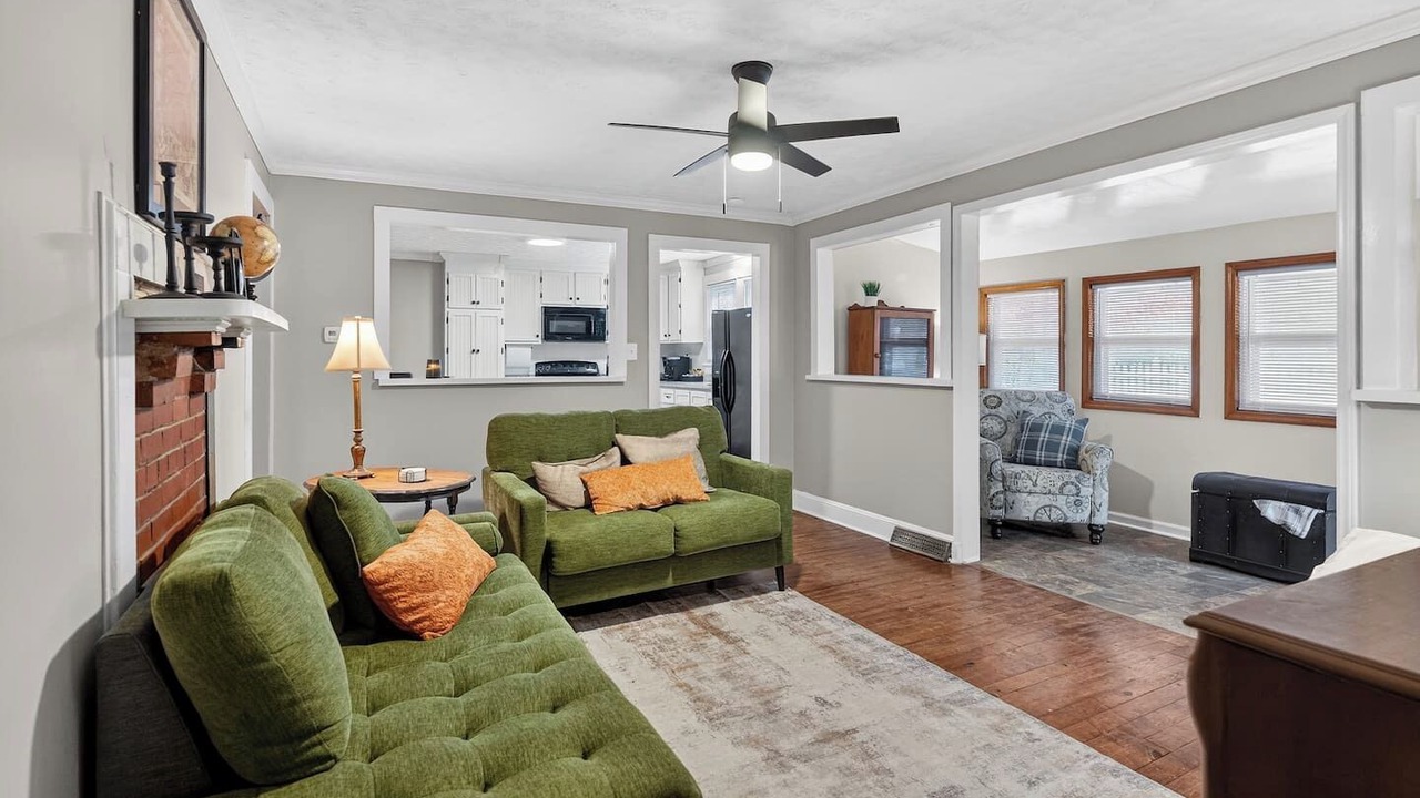 Photo of Livingroom in Danville