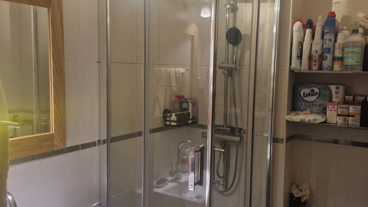 Photo of Bathroom in 17th Arrondissement