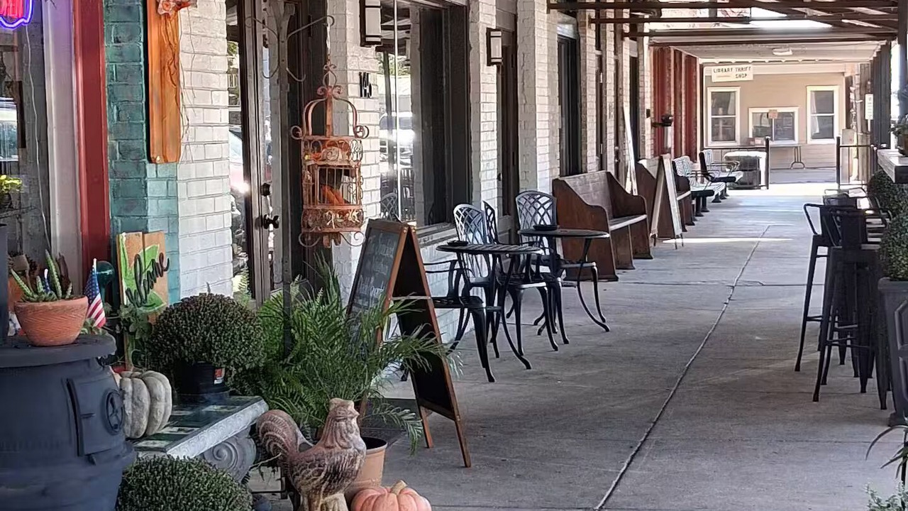 Photo of Others in Bertram