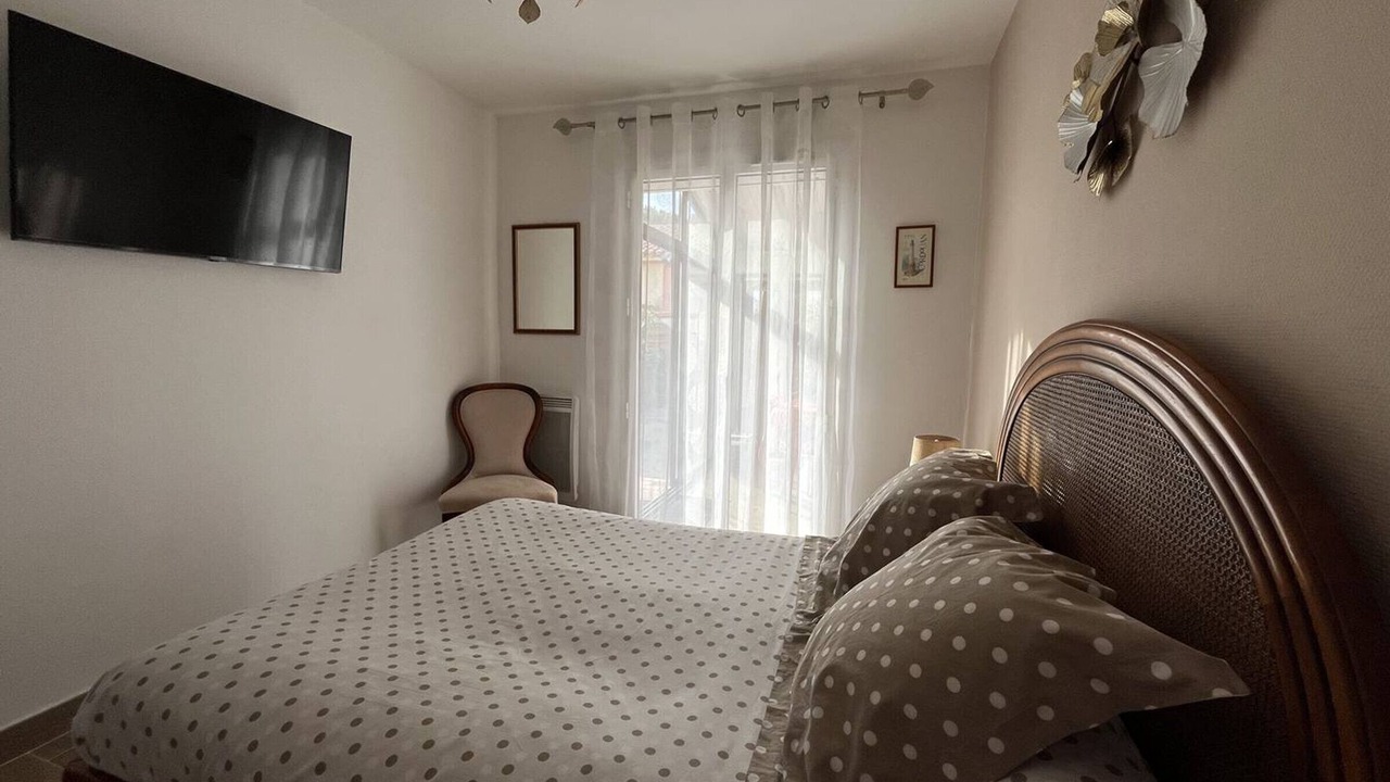 Photo of Bedroom in Les Arenes