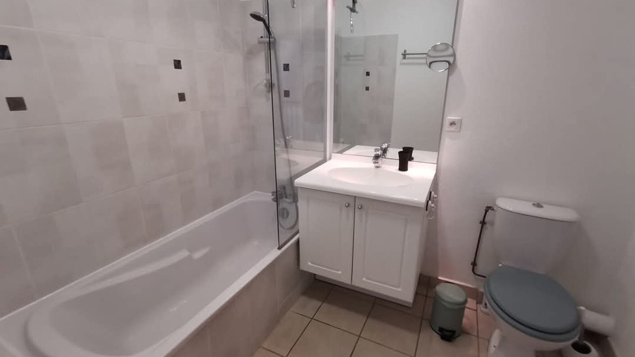 Photo of Bathroom in Les Hauts de Canet