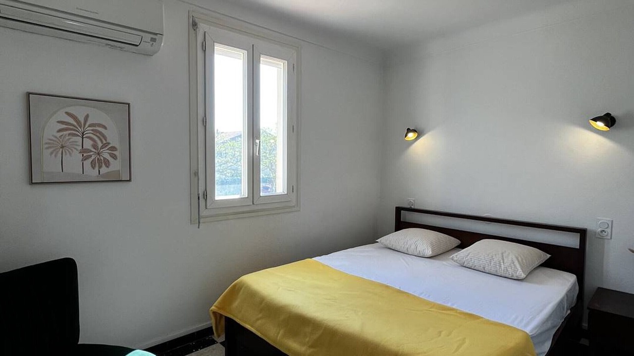 Photo of Bedroom in La Jetee