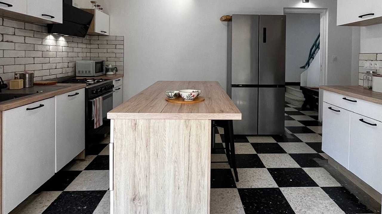 Photo of Kitchen in La Jetee