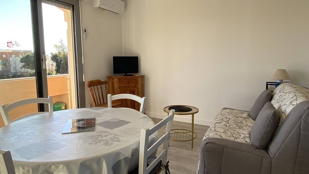 Photo of Livingroom in Le Port
