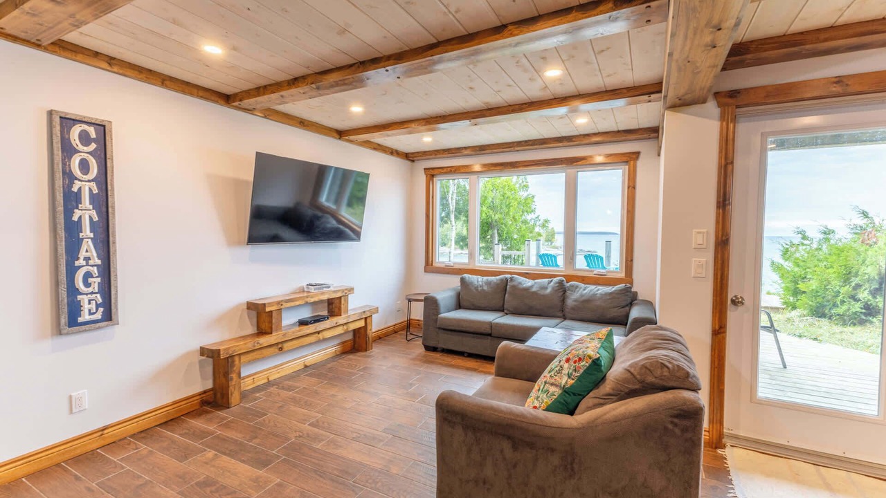 Photo of Livingroom in Tobermory