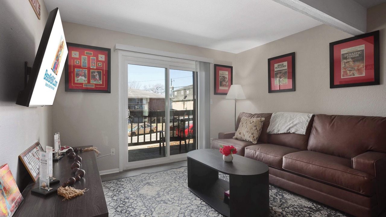 Photo of Livingroom in Rosedale