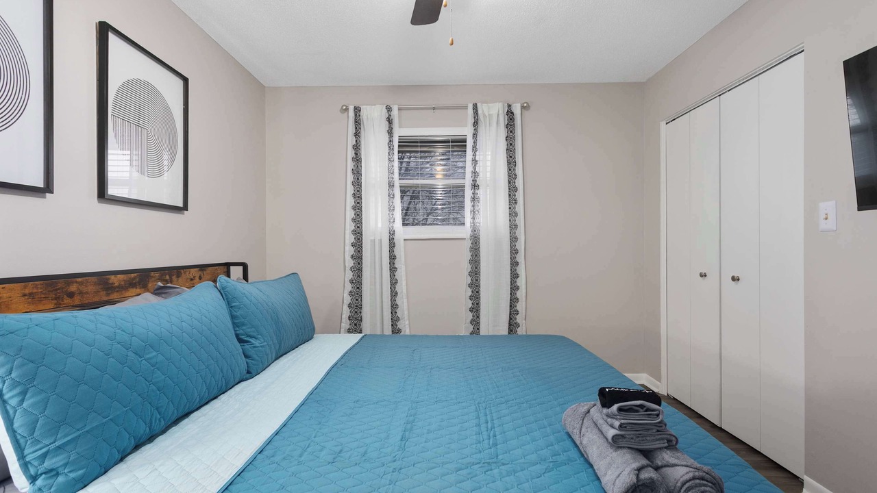 Photo of Bedroom in Rosedale
