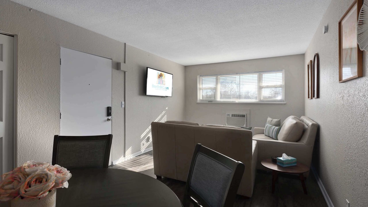 Photo of Livingroom in Rosedale