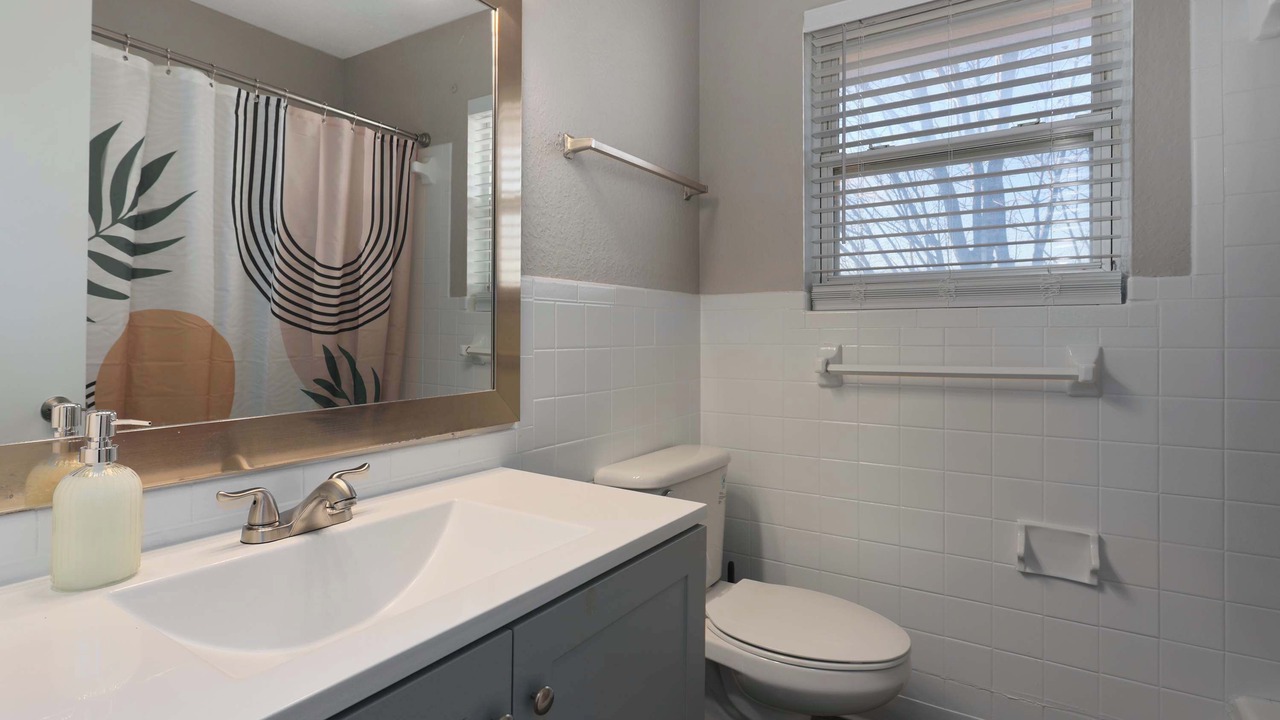 Photo of Bathroom in Rosedale