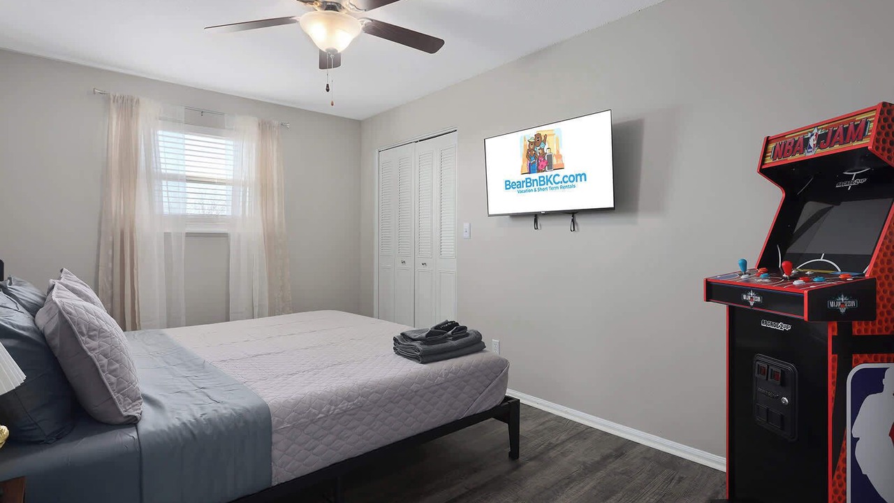 Photo of Bedroom in Rosedale