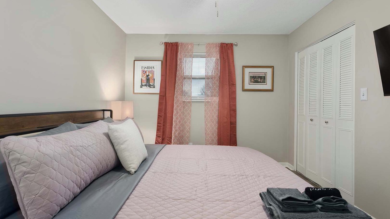 Photo of Bedroom in Rosedale