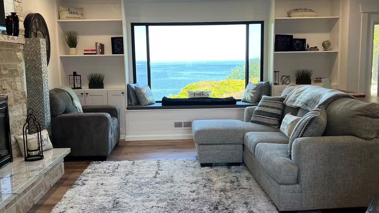 Photo of Livingroom in Port Angeles