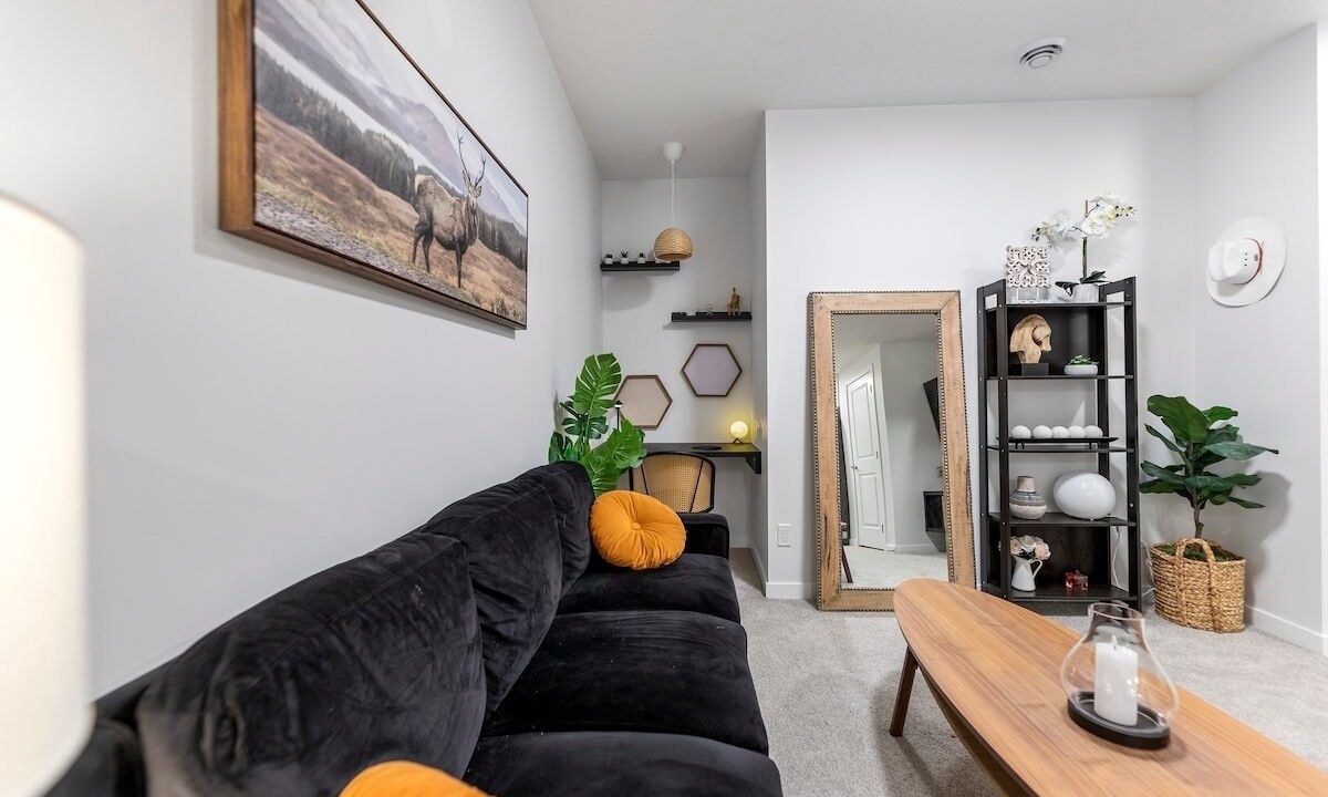 Photo of Livingroom in Southeast Calgary