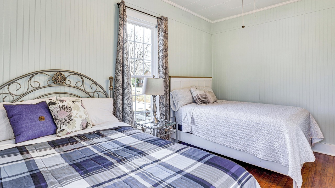 Photo of Bedroom in Greenfield