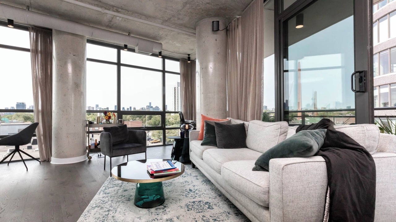 Photo of Livingroom in Leslieville