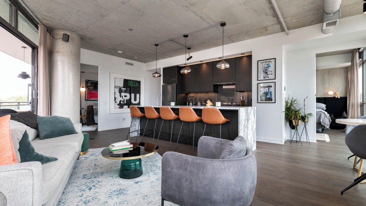 Photo of Livingroom in Leslieville