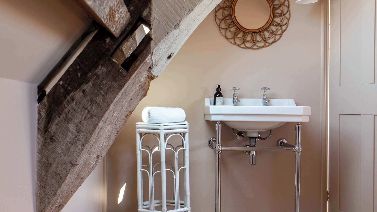 Photo of Others in Wellow