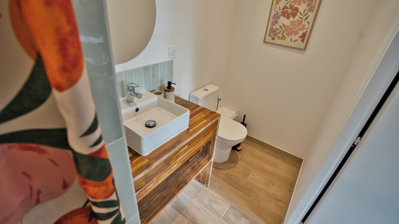 Photo of Bathroom in Neuvy-en-Sullias