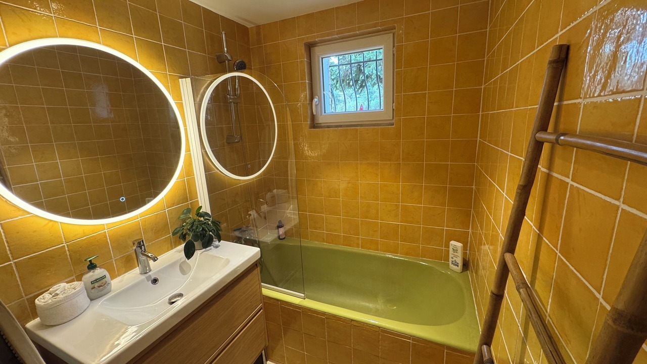 Photo of Bathroom in Le Castellet